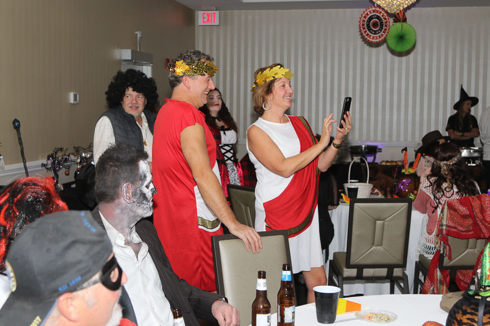 Meeting Place Mission Halloween Party_Morganton Community House 2019-9160.JPG